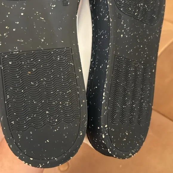 Common Projects White Sneakers EU44 - Picture 6 of 6